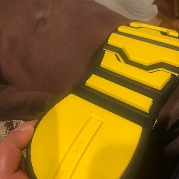 Prada 100% Authentic Item. Women shoe size 8 1/2. Men 5 1/2. From Parada store. - Picture 13 of 13